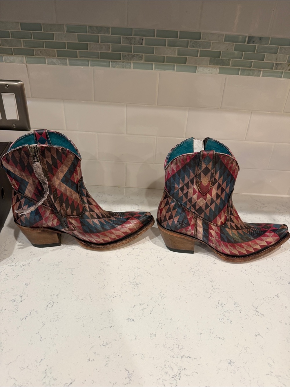 New in Box Ariat Teal Red Blue Southwestern Geometric Western Ankle Boots size 8 - Picture 6 of 10
